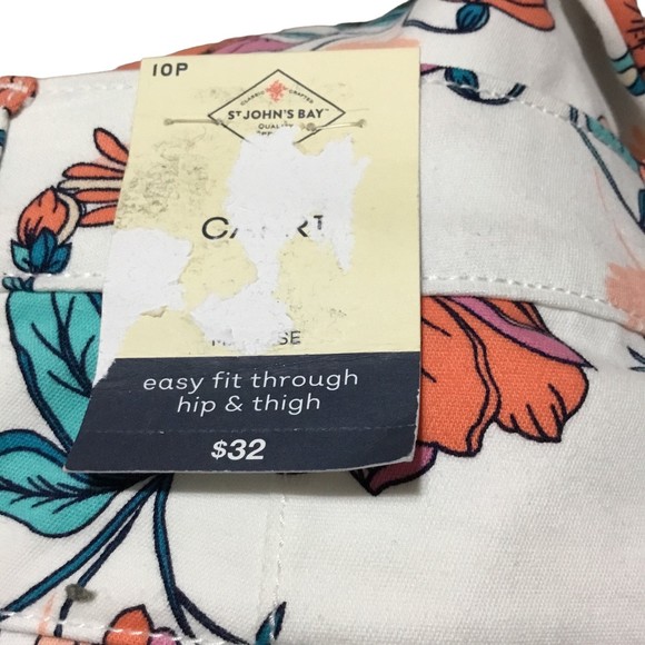 St. John’s Bay Capris Size 10 Petite NWT - Picture 4 of 9